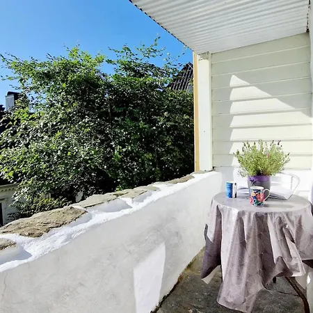 Beautiful Near Bryggen Balcony Fireplace 펜션 *